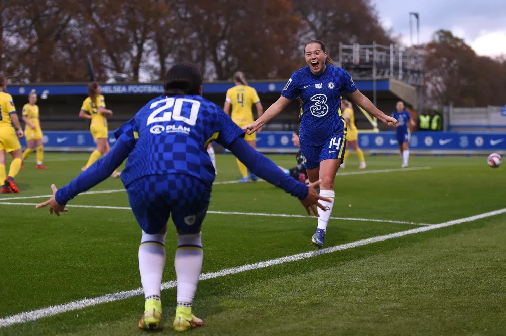 切尔西女足卫冕首战！联赛杯1/4决赛对决利物浦，直播指南全在这里！